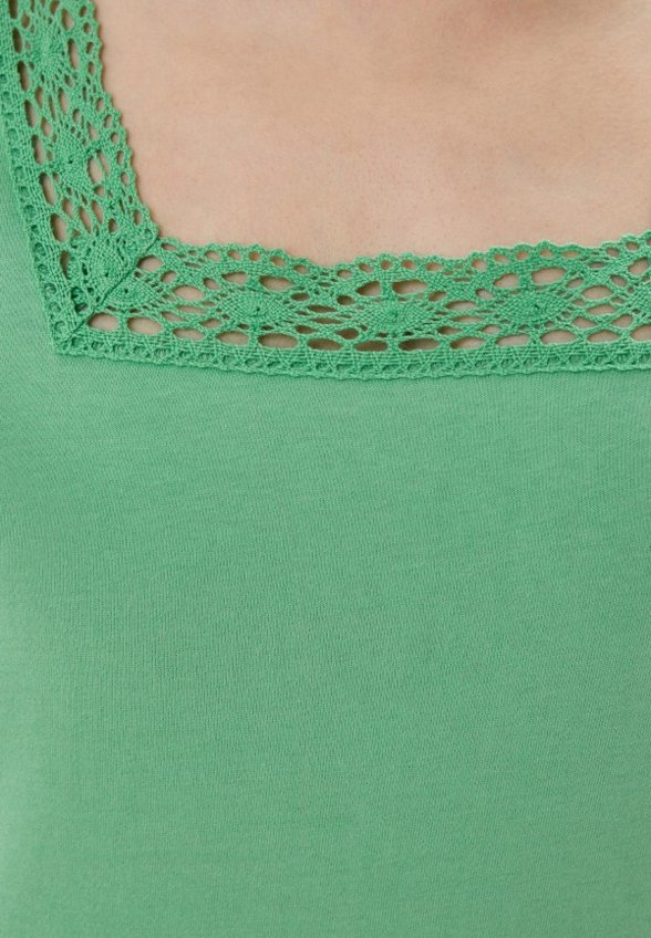 Футболка Helena Vera