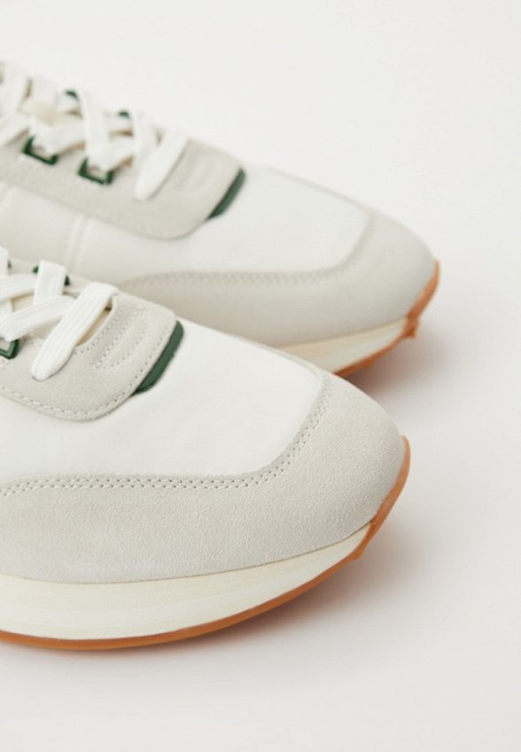 Кроссовки Lacoste