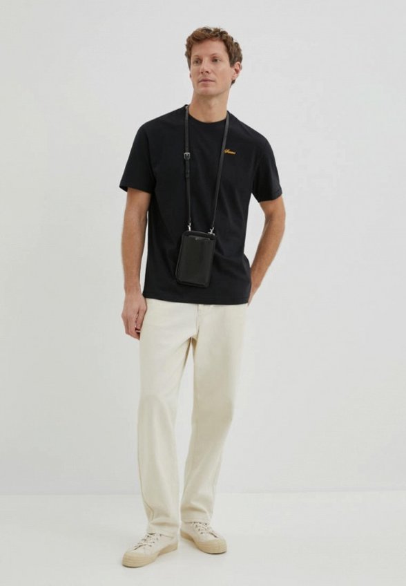 Футболка Finn Flare