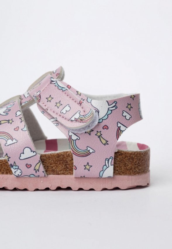 Сандалии Tikkago