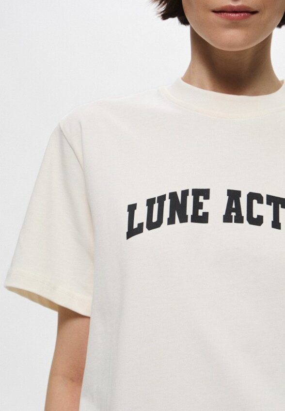 Футболка Lune