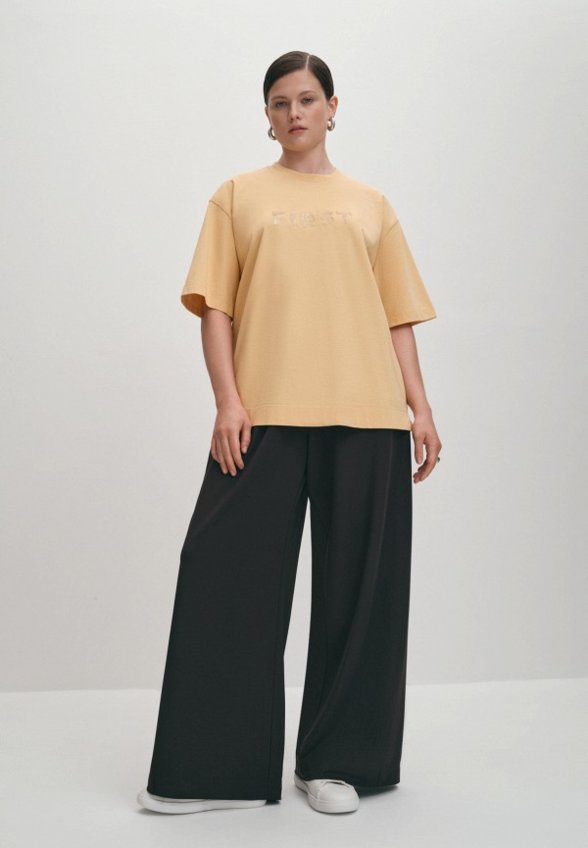 Футболка Lalis