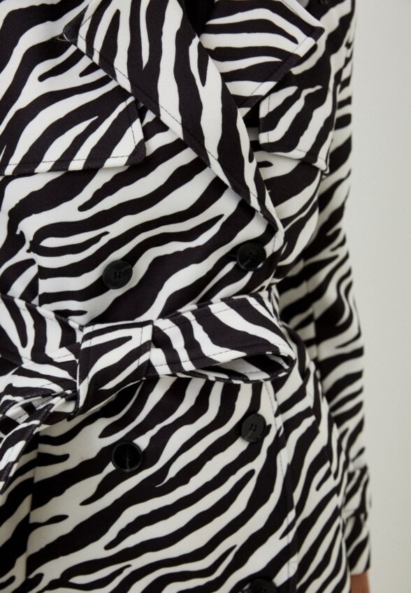 Пальто двубортное Bad Queen