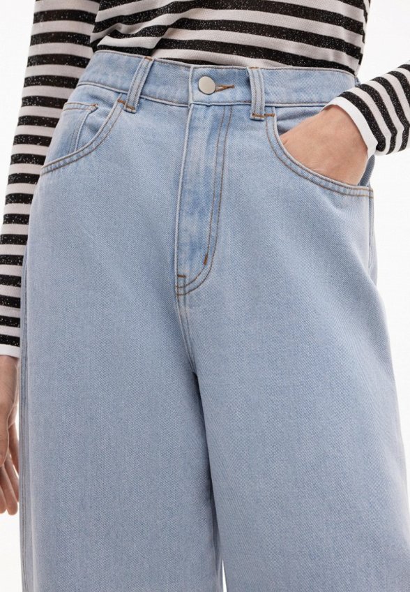 Джинсы True Red