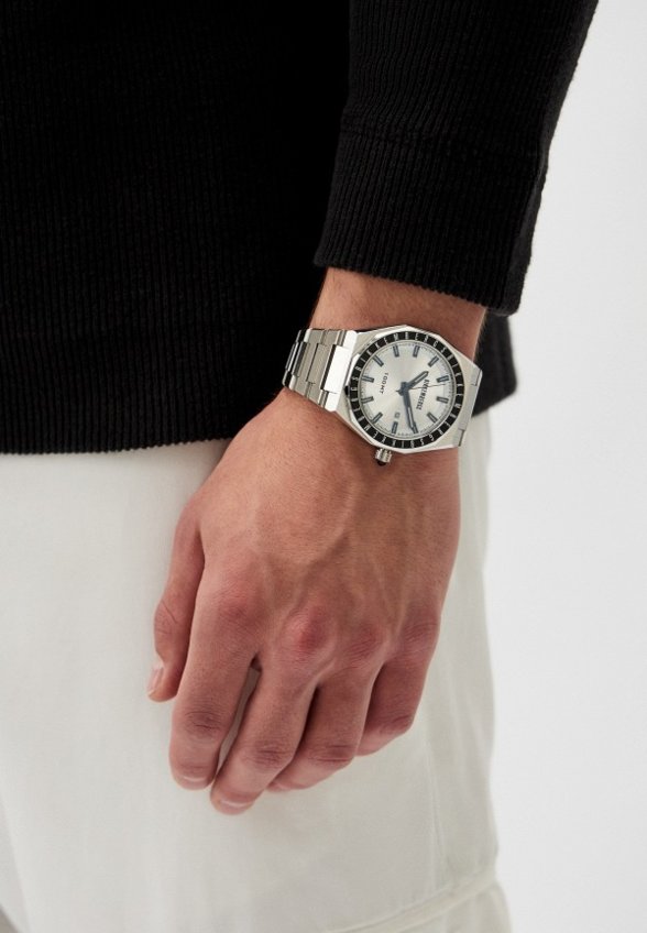 Часы Bikkembergs