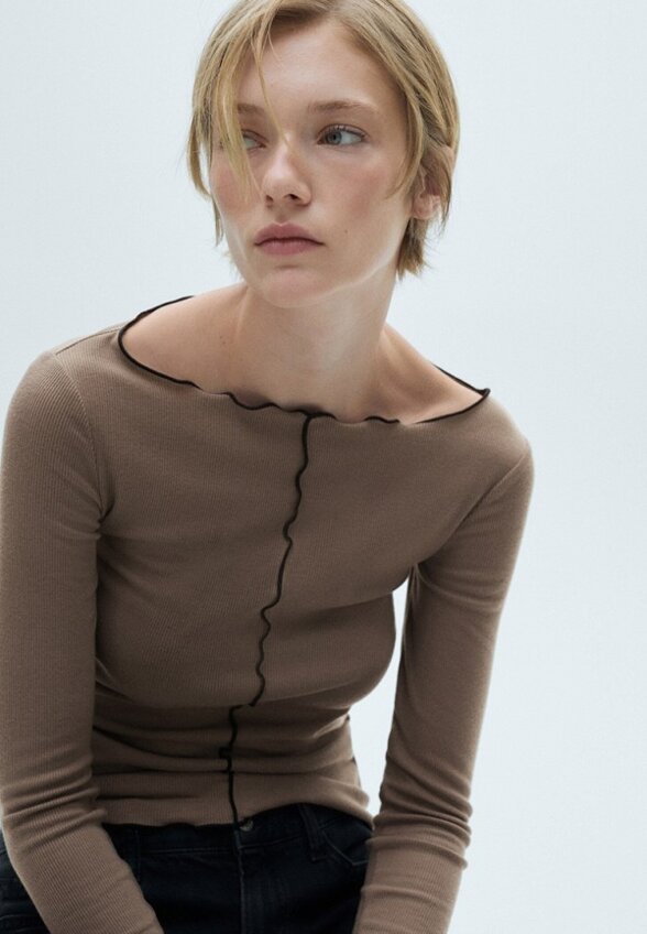 Лонгслив Mango