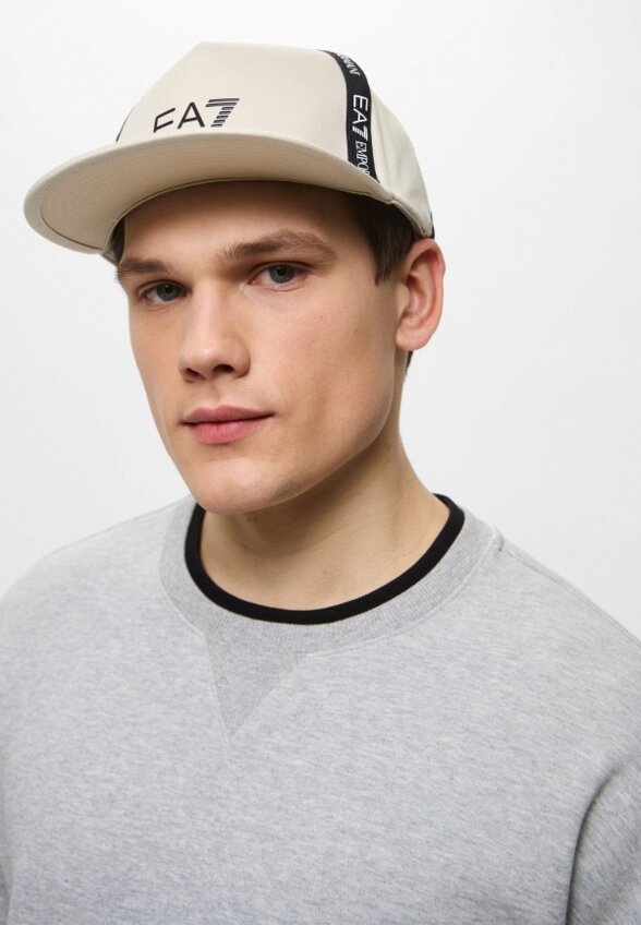 Бейсболка EA7