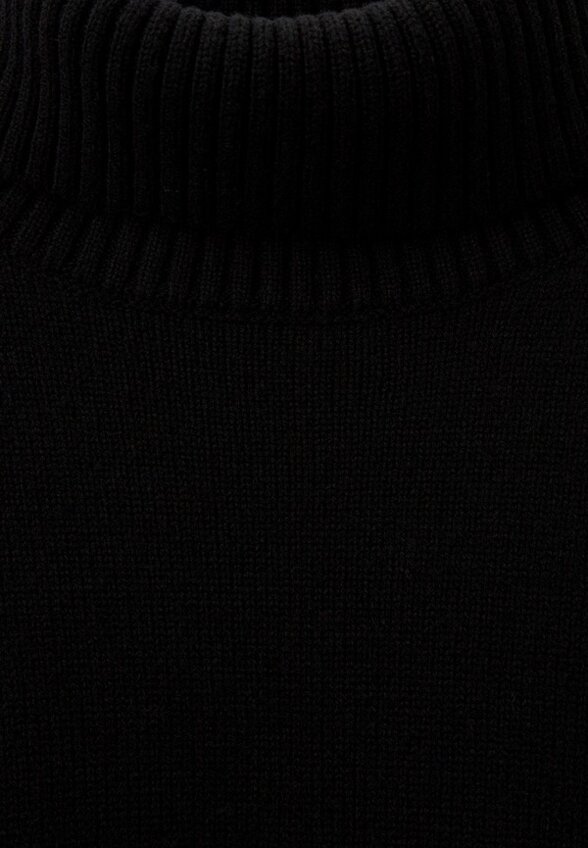 Свитер Kapsula