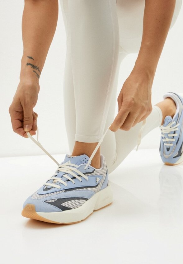 Кроссовки adidas