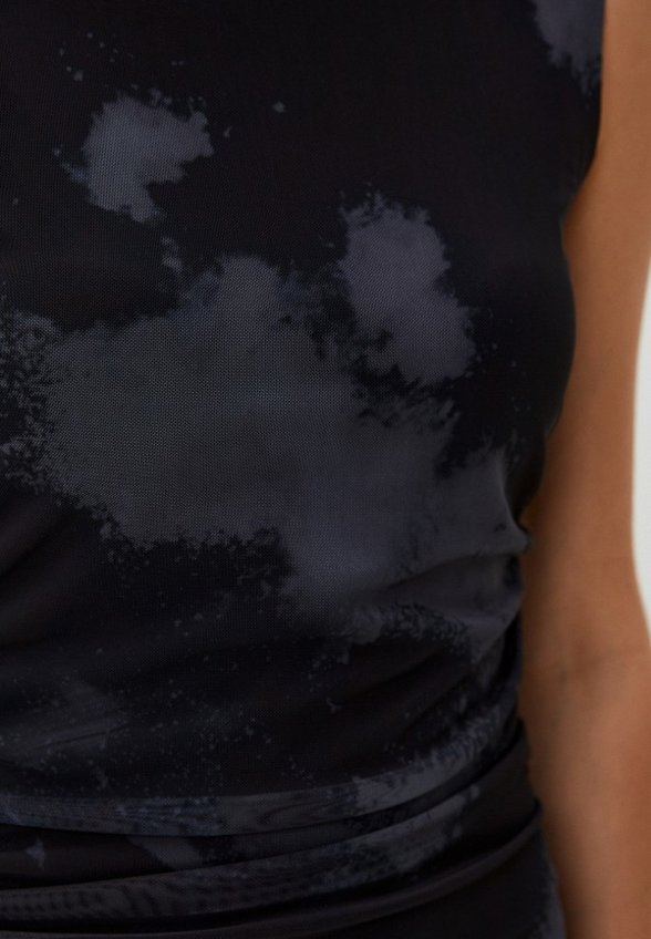 Платье Terranova