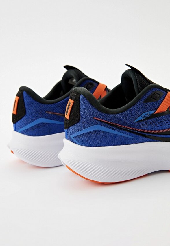 Кроссовки Saucony