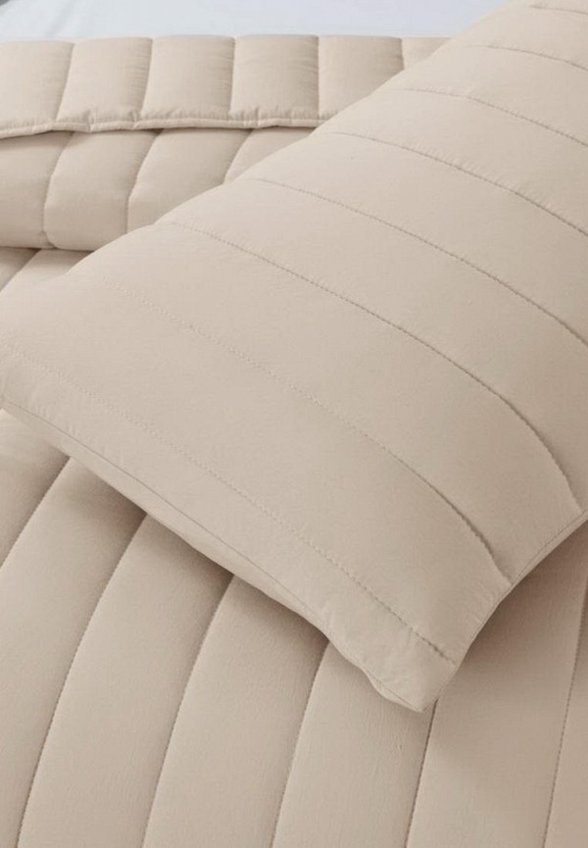 Комплект с покрывалом Sofi De Marko