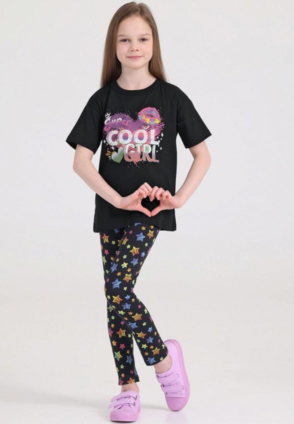 Футболка и леггинсы Апрель