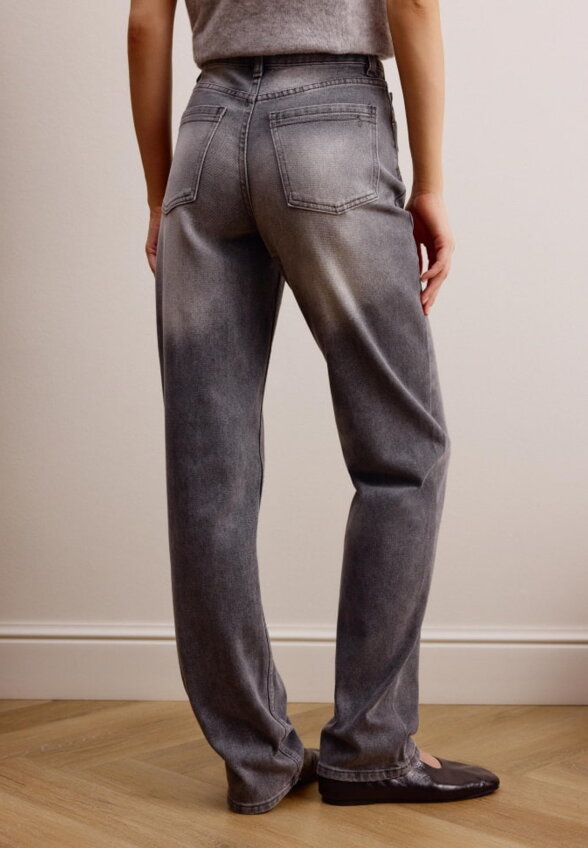 Джинсы Straight Fit с эффектом стирки
