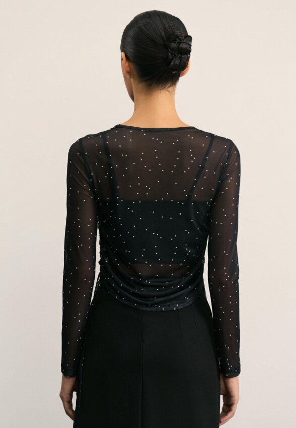 Лонгслив Zarina