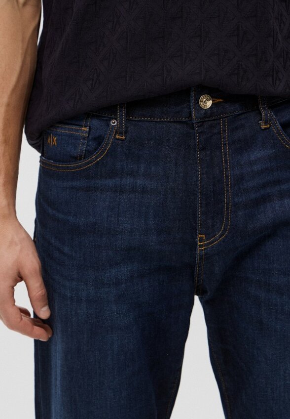Джинсы Armani Exchange