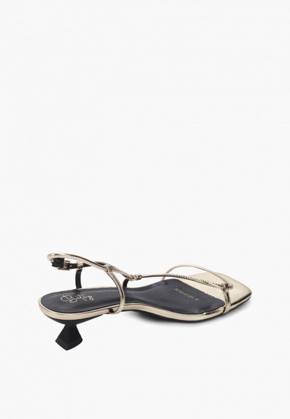 Босоножки Betsy