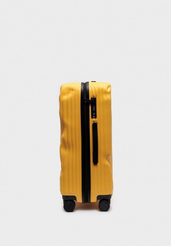 Чемодан Crash Baggage