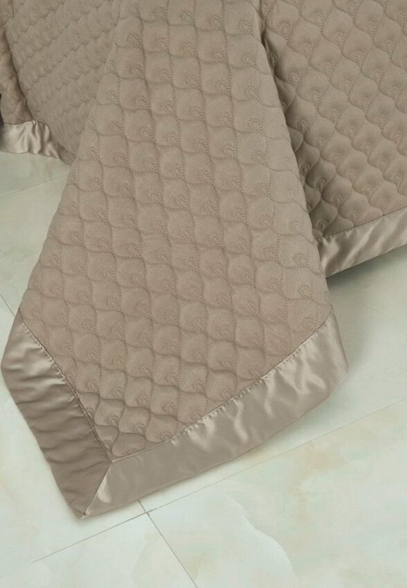 Комплект с покрывалом Sofi De Marko