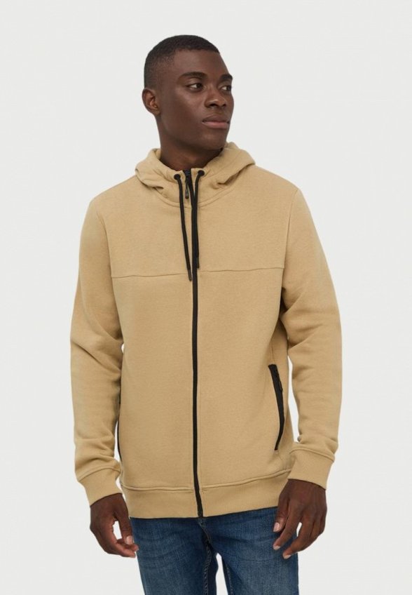 Толстовка Terranova