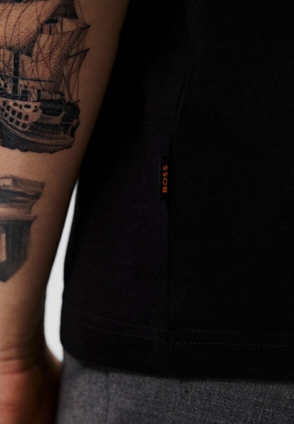 Футболка Boss