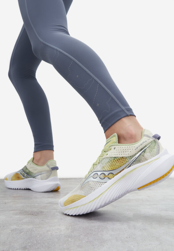 Кроссовки женские Saucony Kinvara 14, Белый