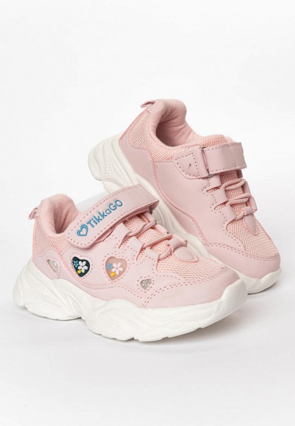 Кроссовки Tikkago