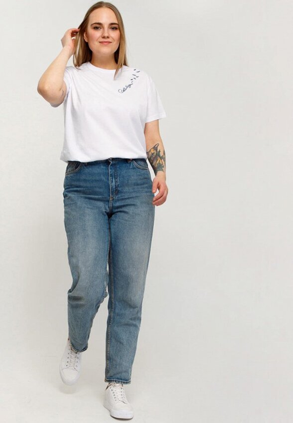 Футболка Апрель