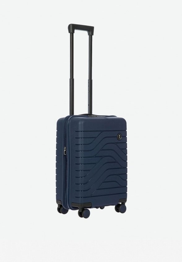 Чемодан Brics