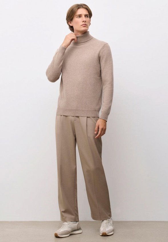 Водолазка Baon