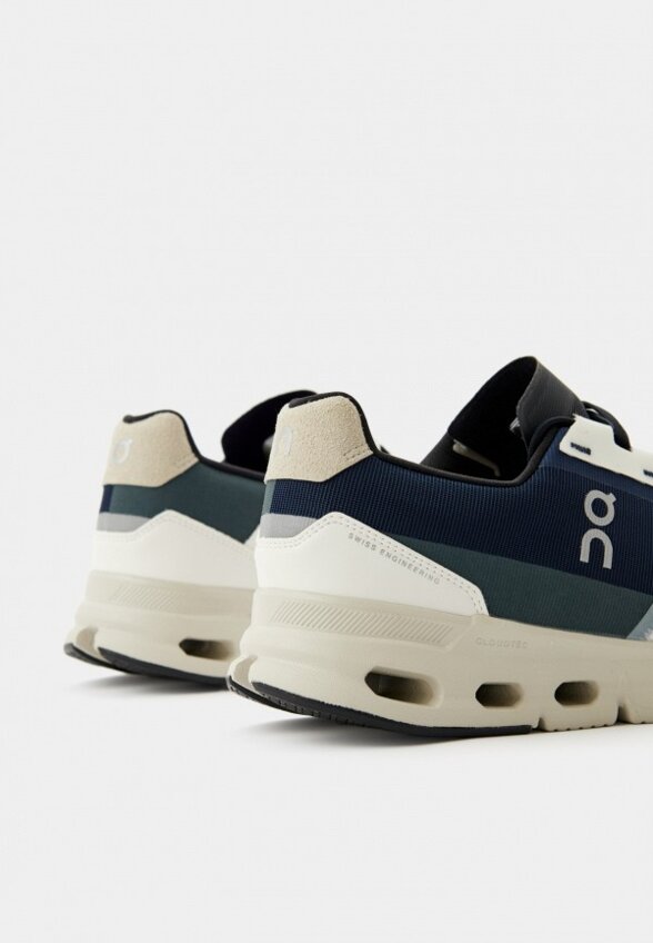 Кроссовки On