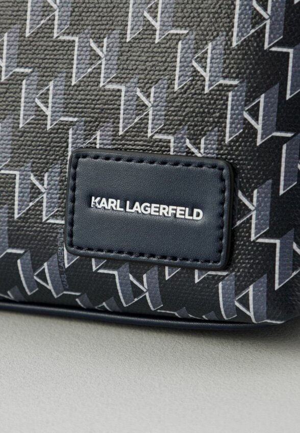 Косметичка Karl Lagerfeld