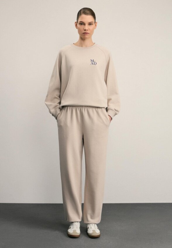 Свитшот Zarina