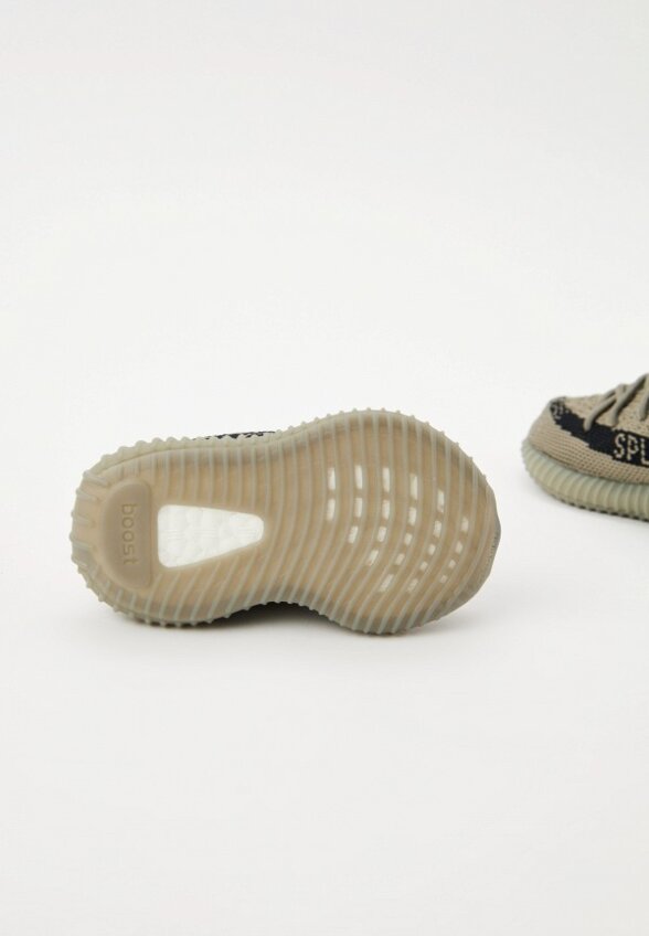 Кроссовки adidas YEEZY