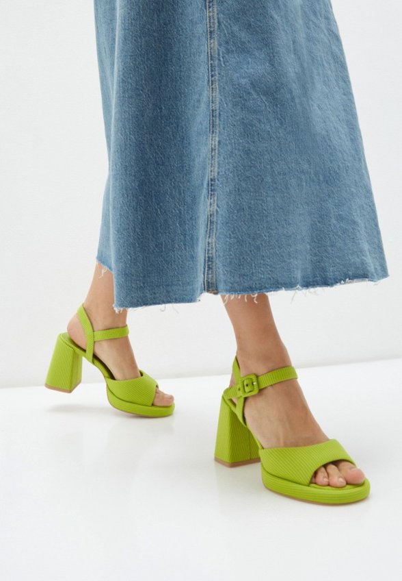 Босоножки Betsy