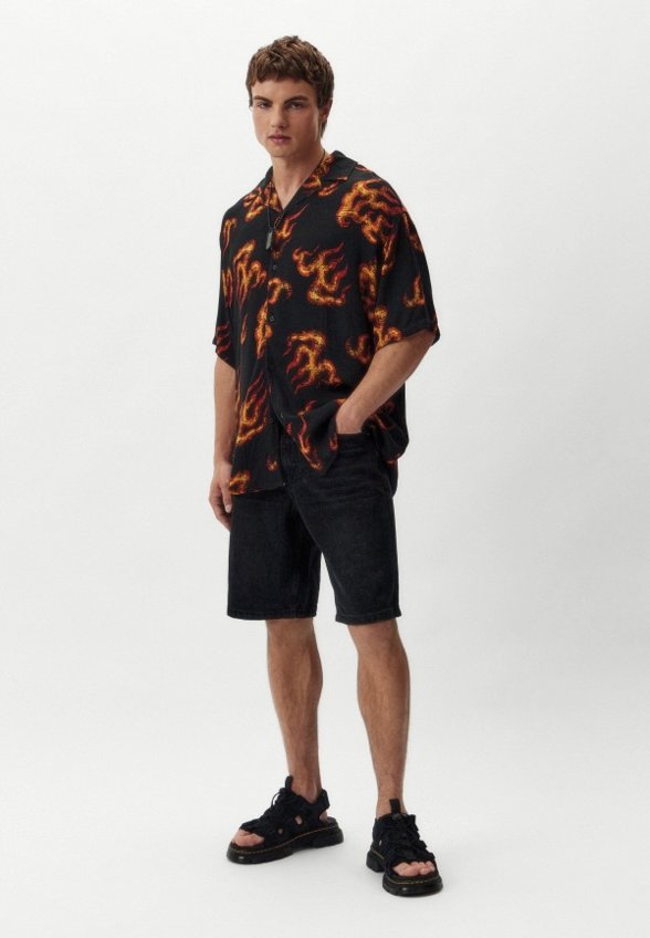 Шорты джинсовые Mademan