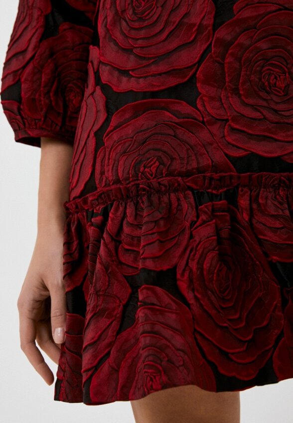 Платье MadaM T