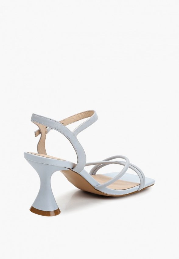 Босоножки Alba