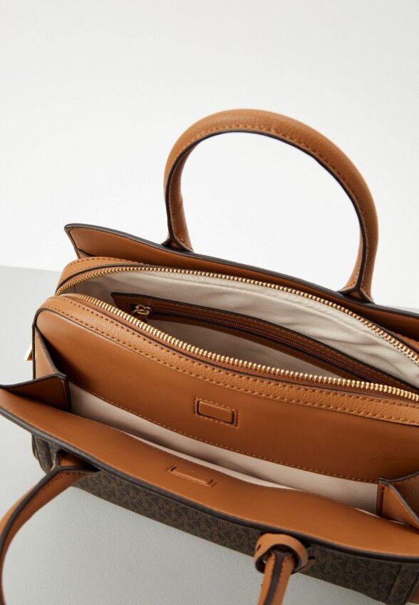 Сумка и брелок Michael Michael Kors