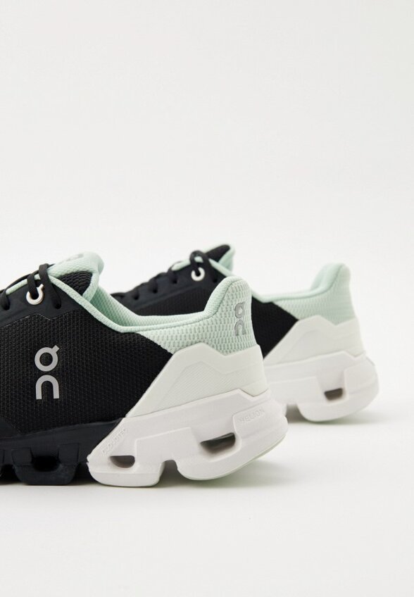 Кроссовки On