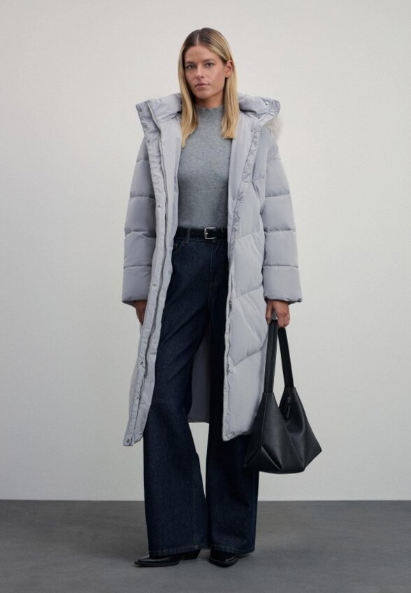 Пуховик Zarina