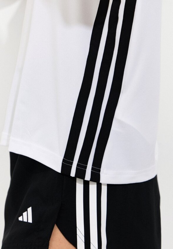 Футболка спортивная adidas