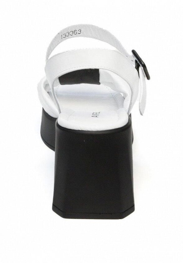 Босоножки Airbox