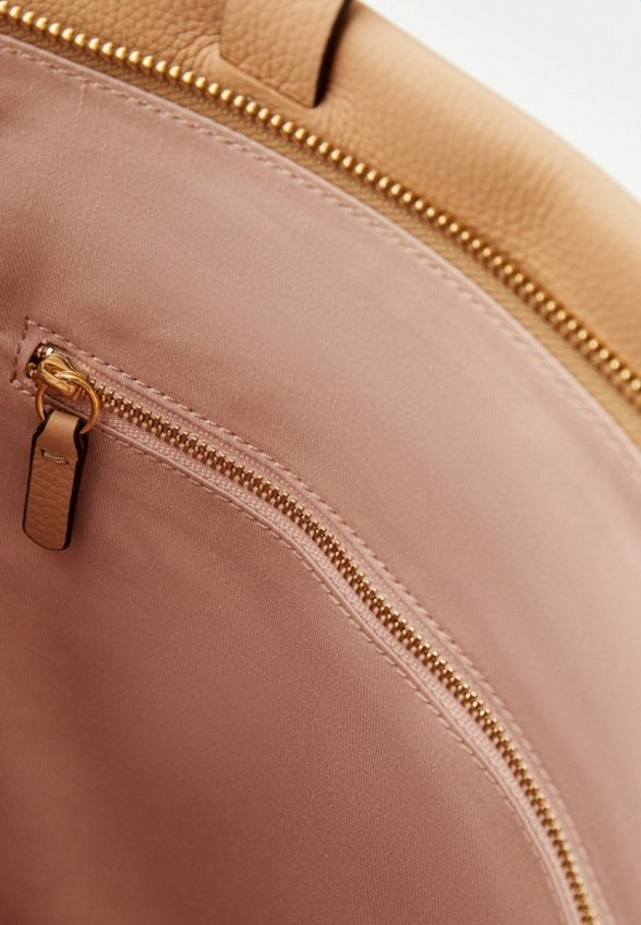 Сумка Coccinelle