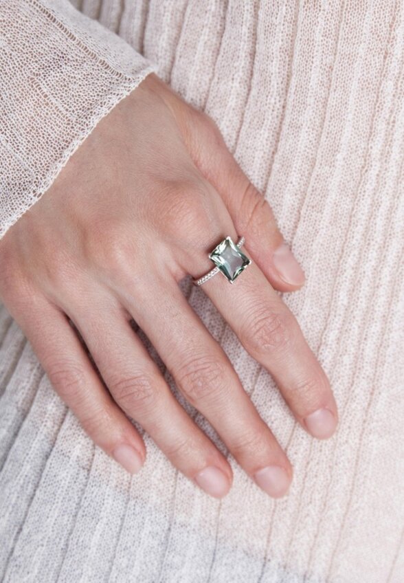 Кольцо Secrets