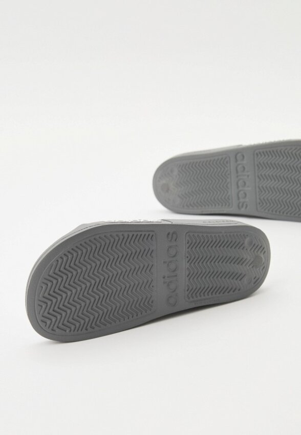 Сланцы adidas