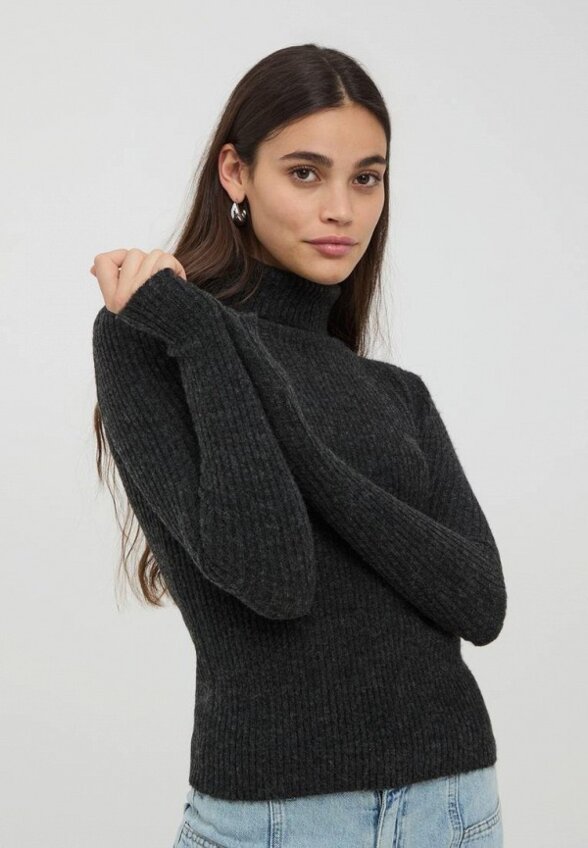 Водолазка Terranova