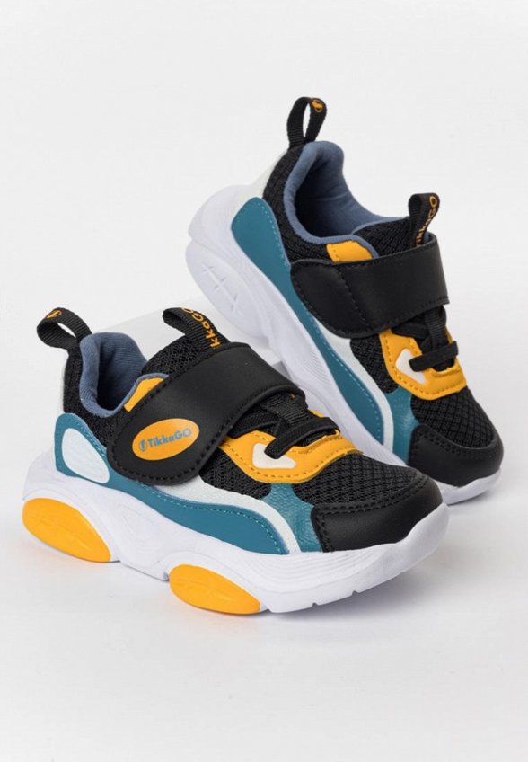 Кроссовки Tikkago