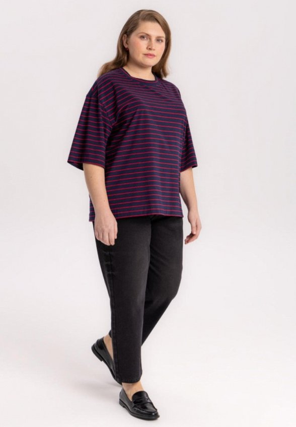 Футболка Lessismore