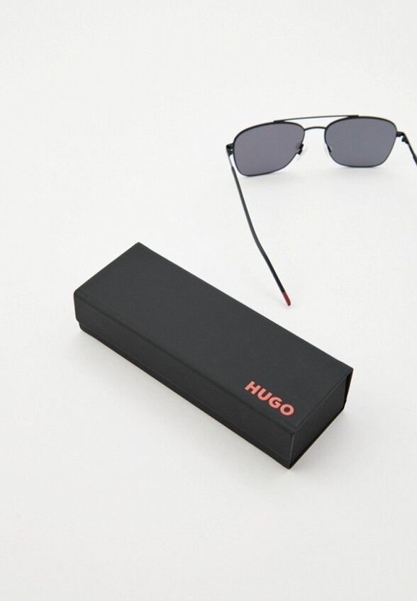 Очки солнцезащитные Hugo